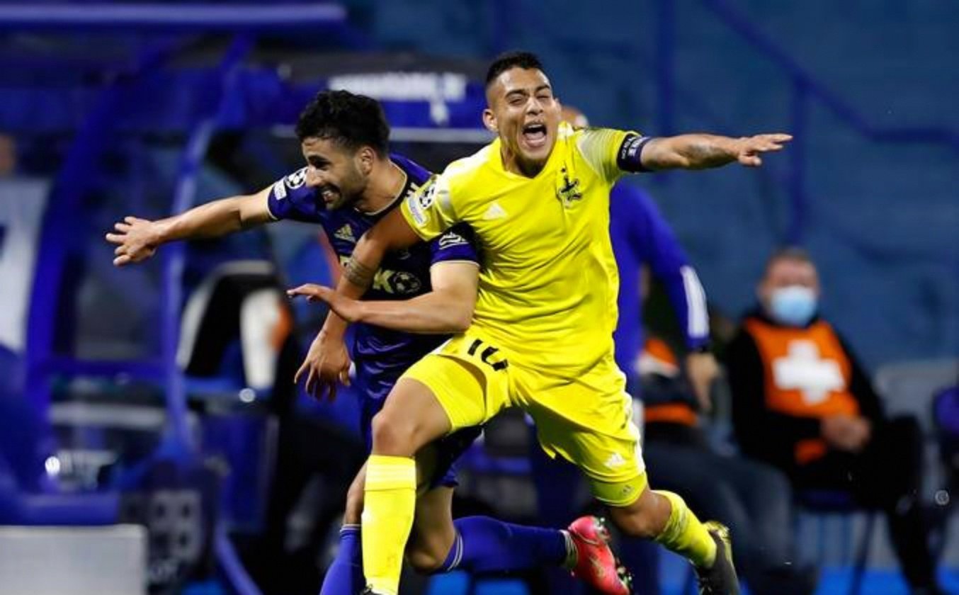 爱游戏app-西亚卡姆遭遇十五连败埃因霍温战术微调备战荷甲，连对手都承认：尼斯转会期完成体检的简单介绍-爱游戏app