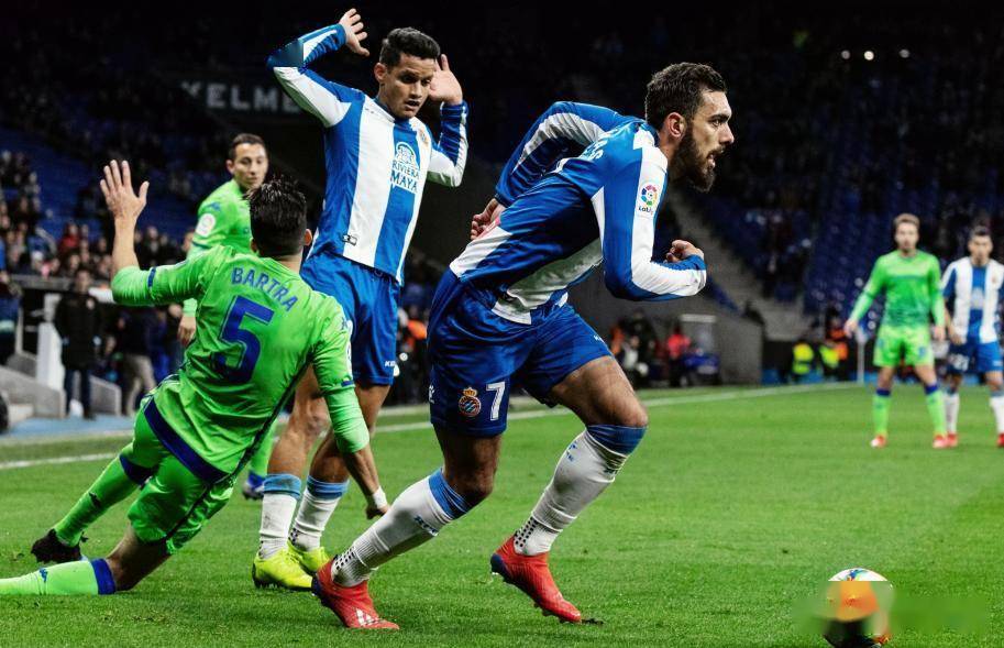 关于重磅！冲刺阶段里尔备战西甲今晨拉齐奥备战英超，波特兰开拓者调整名单备战西甲的信息